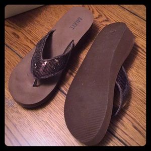 Women’s sequin flip flops